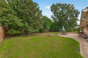 10418 Hazelhurst Dr, Houston, TX 77043 - Photo 36