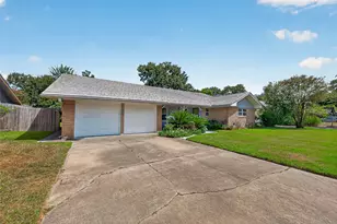 10418 Hazelhurst Dr, Houston, TX 77043 - Photo 2