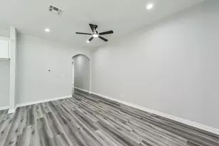 14542 Old Humble Pipeline Rd, Conroe, TX 77302 - Photo 16