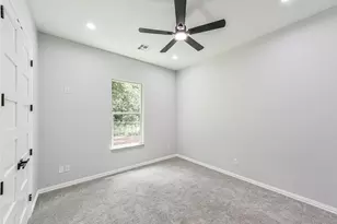 14542 Old Humble Pipeline Rd, Conroe, TX 77302 - Photo 14