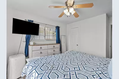 21515 San Luis Pass Road, Galveston, TX 77554 - Photo 32