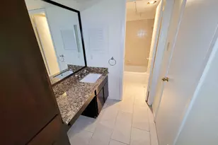 10811 Richmond Ave, Houston, TX 77042 - Photo 12