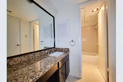 10811 Richmond Avenue #47, Houston, TX 77042 - Photo 14