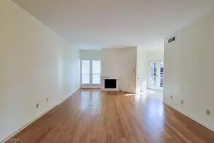 10811 Richmond Ave, Houston, TX 77042 - Photo 4