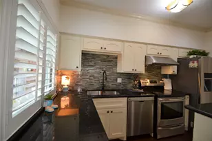 830 Threadneedle St, Houston, TX 77079 - Photo 6