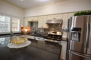 830 Threadneedle St, Houston, TX 77079 - Photo 8