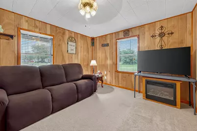 2718 Richmond Street, Needville, TX 77461 - Photo 8