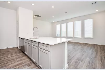 21138 Castroville Way, Cypress, TX 77433 - Photo 6