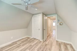 221 Crestmont St, Point Blank, TX 77364 - Photo 14