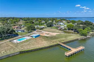 221 Crestmont St, Point Blank, TX 77364 - Photo 26