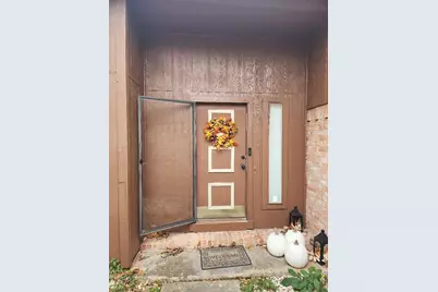 711 Leicester Lane, Houston, TX 77034 - Photo 2