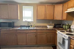 2215 Hollywood Ave, Galveston, TX 77551 - Photo 6