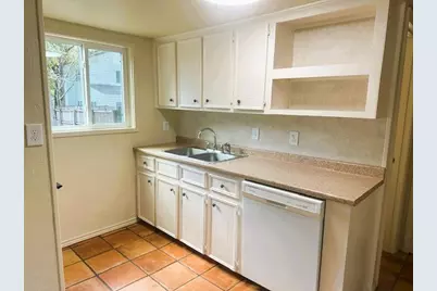 26601 Primrose Court, Huntsville, TX 77320 - Photo 6