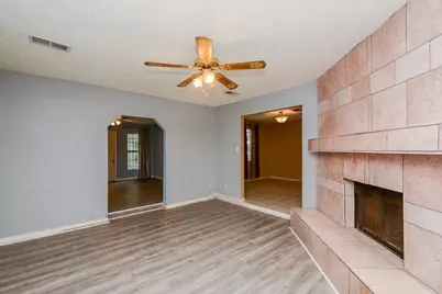 11810 Roandale Drive, Houston, TX 77048 - Photo 6