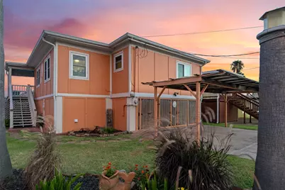 12 Highland Drive, Hitchcock, TX 77563 - Photo 2