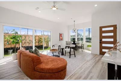 1302 Grove Street, Houston, TX 77020 - Photo 2