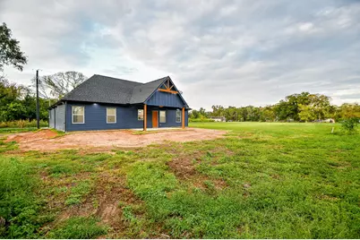 610 Austin Street, West Columbia, TX 77486 - Photo 30