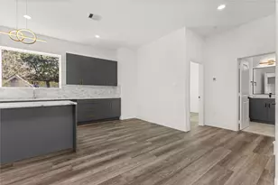 2707 Dennis St, Houston, TX 77004 - Photo 8