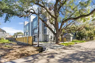 2707 Dennis St, Houston, TX 77004 - Photo 2