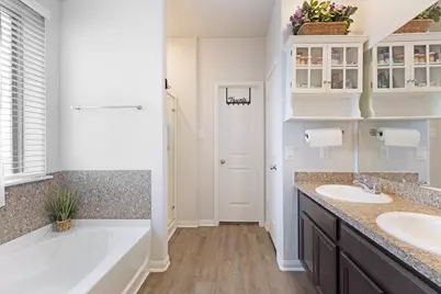 1685 Road 5102, Cleveland, TX 77327 - Photo 14