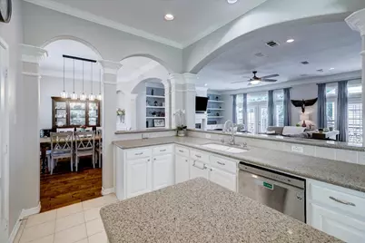 5217 Blossom Street #C, Houston, TX 77007 - Photo 6