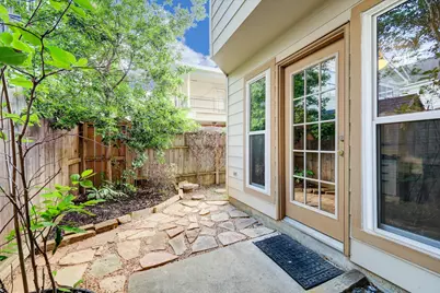 5217 Blossom Street #C, Houston, TX 77007 - Photo 18