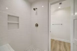 919 E 37th St, Houston, TX 77022 - Photo 18