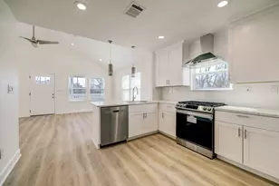 919 E 37th St, Houston, TX 77022 - Photo 14