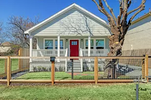 919 E 37th St, Houston, TX 77022 - Photo 1