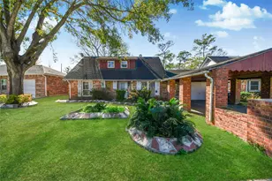 7706 Langley Rd, Houston, TX 77016 - Photo 2