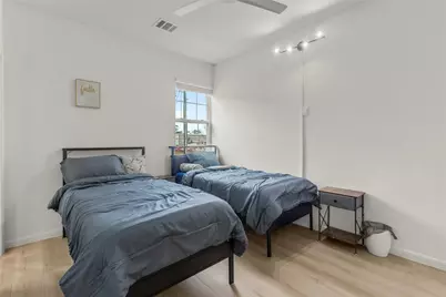 1277 Oakmont Villas Drive, Houston, TX 77091 - Photo 20