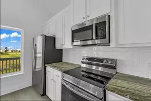 973 Alberdie Dr, Crystal Beach, TX 77650 - Photo 2