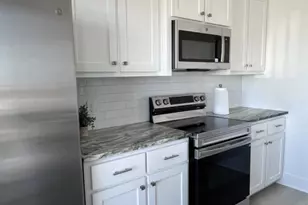 973 Alberdie Dr, Crystal Beach, TX 77650 - Photo 4