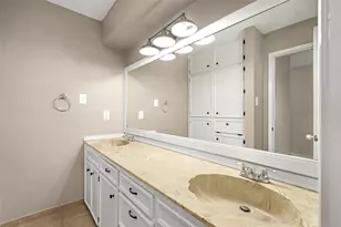 24915 Butterwick Dr, Spring, TX 77389 - Photo 16