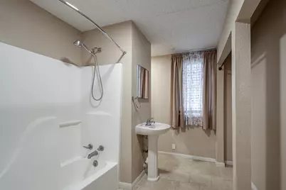 412 Kentucky Street, Liberty, TX 77575 - Photo 20