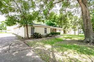412 Kentucky St, Liberty, TX 77575 - Photo 2