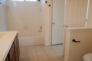 4923 Callery Creek Dr, Houston, TX 77053 - Photo 16