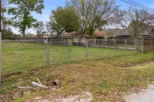 0 Veenstra Rd, Houston, TX 77022 - Photo 10