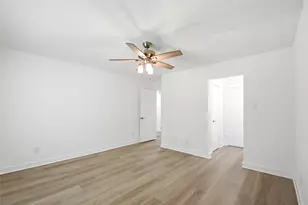 9407 Denbury Way, Houston, TX 77025 - Photo 36