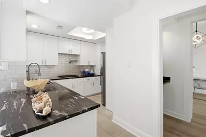 9407 Denbury Way, Houston, TX 77025 - Photo 18
