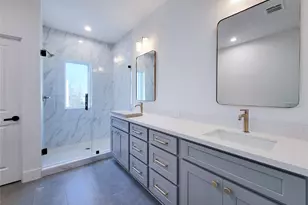 7703 Earl Rudder Wy, Houston, TX 77055 - Photo 22