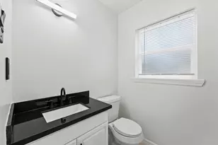 632 Meadowlawn St, Shoreacres, TX 77571 - Photo 12