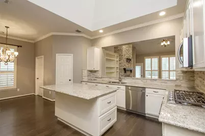 178 Brooksedge Court, The Woodlands, TX 77382 - Photo 10