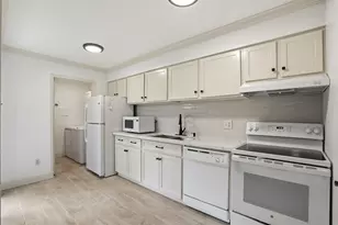 2200 Cypress Landing Dr, Houston, TX 77090 - Photo 4