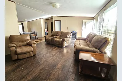 106 W Union Street, Eagle Lake, TX 77434 - Photo 1