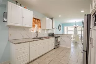 5611 Long Creek Ln, Houston, TX 77088 - Photo 4