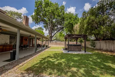 5611 Long Creek Lane, Houston, TX 77088 - Photo 14