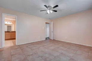 11956 Braes Park Dr, Houston, TX 77071 - Photo 12