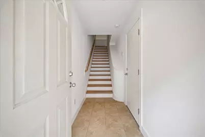 648 Westcross Street #303, Houston, TX 77018 - Photo 2