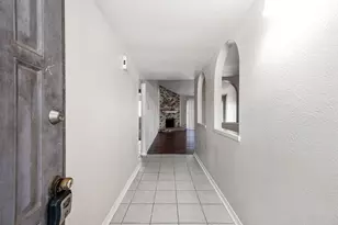17035 Seven Pines Dr, Spring, TX 77379 - Photo 4